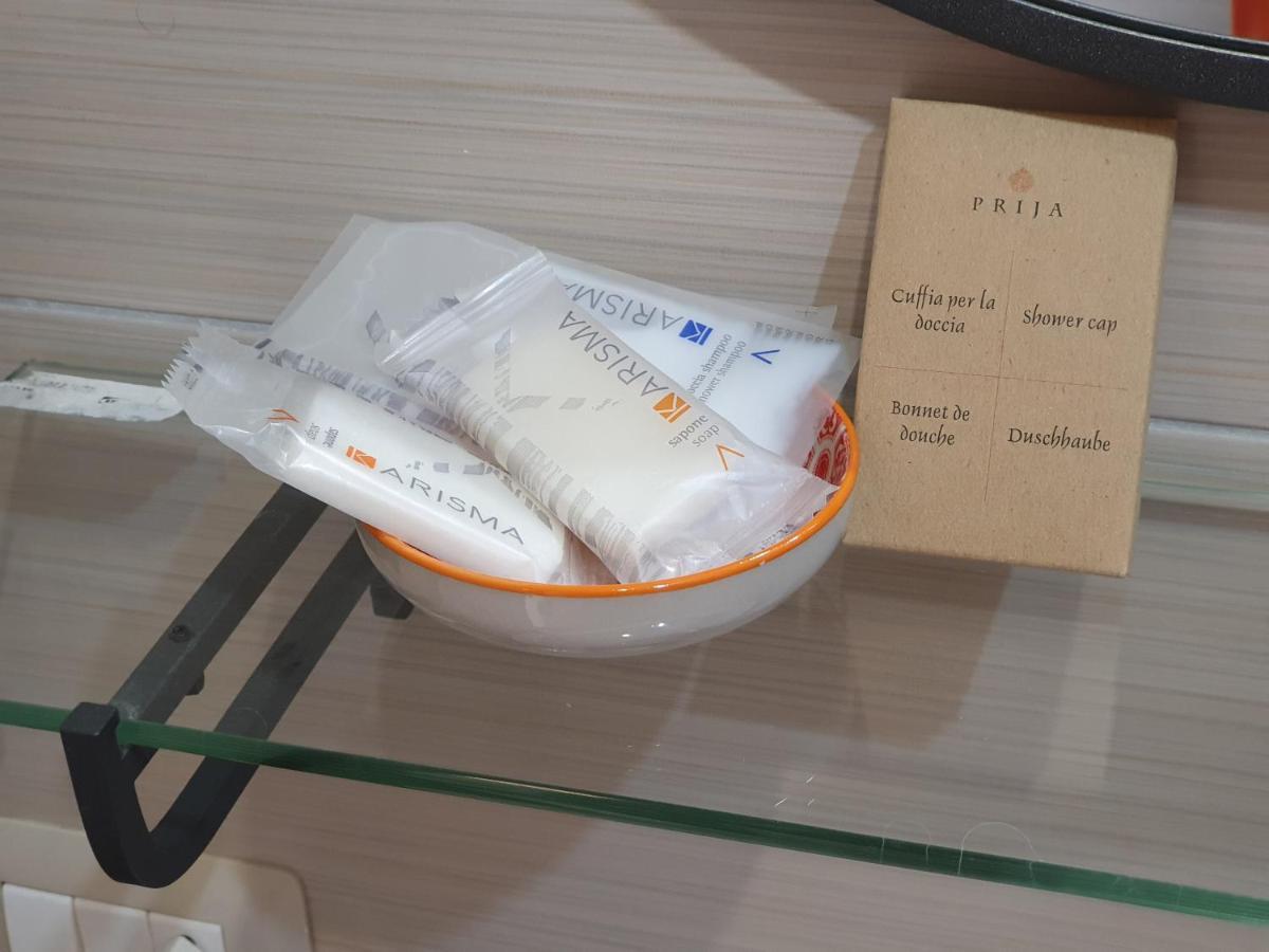 ナポリ Domus Armenio Bed & Breakfast エクステリア 写真