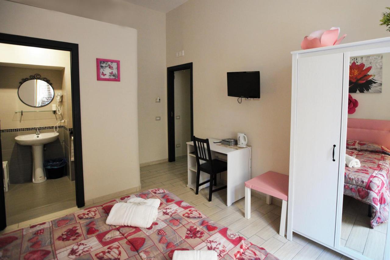 ナポリ Domus Armenio Bed & Breakfast エクステリア 写真