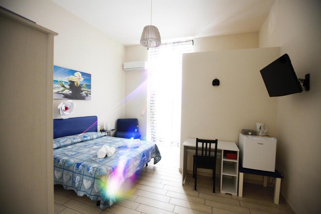 ナポリ Domus Armenio Bed & Breakfast エクステリア 写真